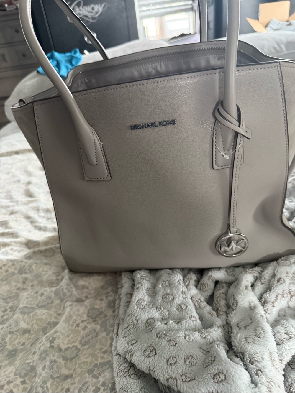 Michael Kors Pearl Grey Quilted Interior Leather Tote